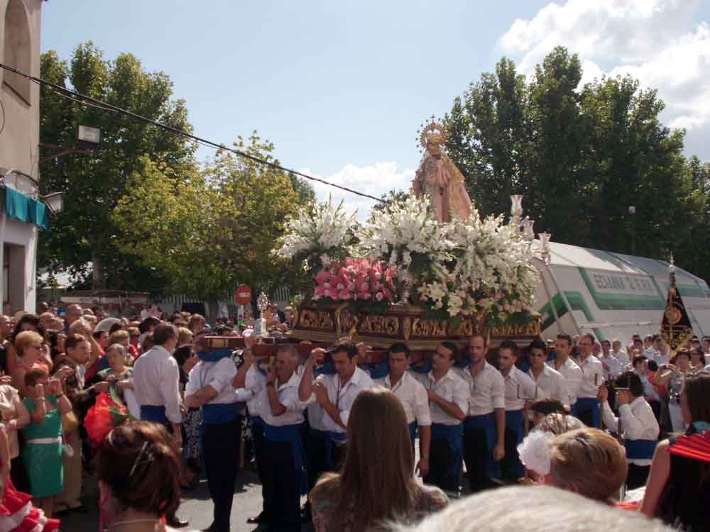 Procesin de la Virgen del Rosario