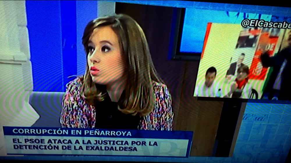 Mara Gil actuando en El Cascabel, gracioso subtitulo de tv13