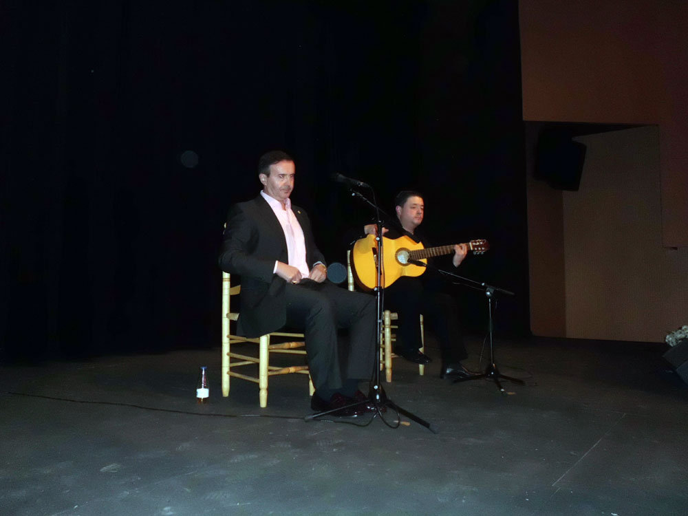 Jos Len  gana el Cante de las Minas