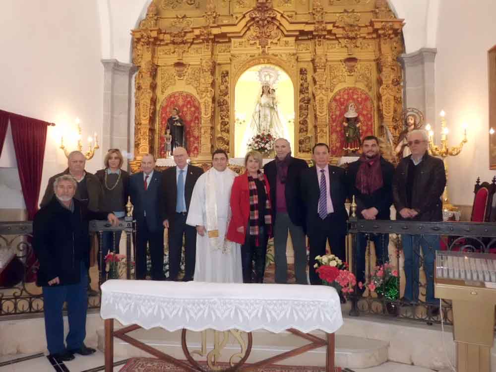 Ofrenda floral a la Virgen