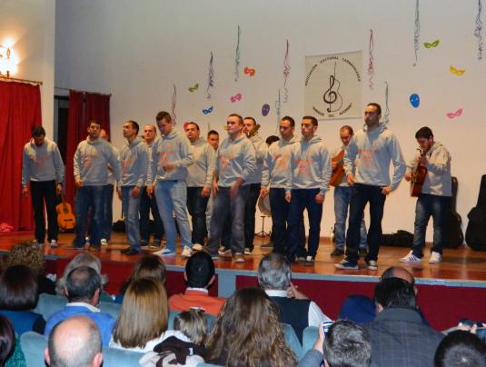 Presentacin de Comparsa y de Chirigota 