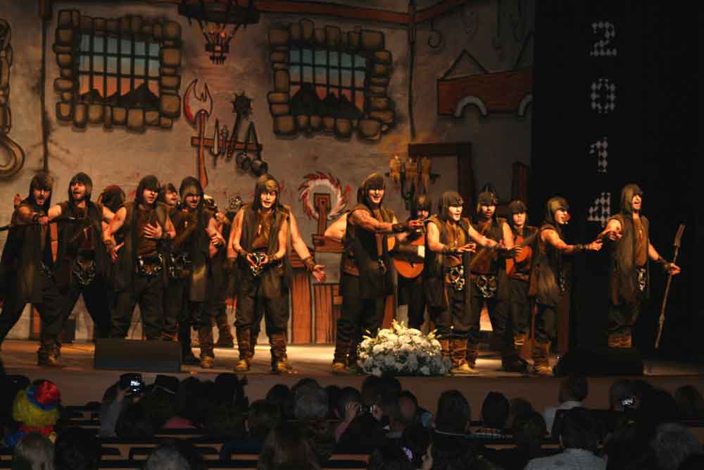 Pasacalles de carnaval en Pearroya Pueblonuevo