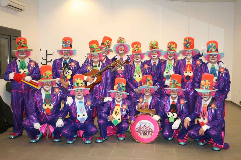 Pasacalles de carnaval en Pearroya Pueblonuevo