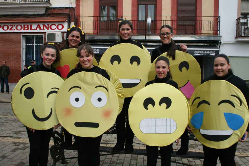 Pasacalles de carnaval en Pearroya Pueblonuevo