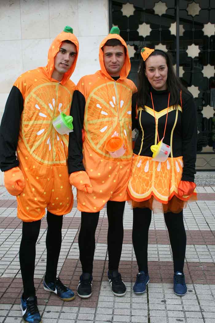 Pasacalles de carnaval en Pearroya Pueblonuevo