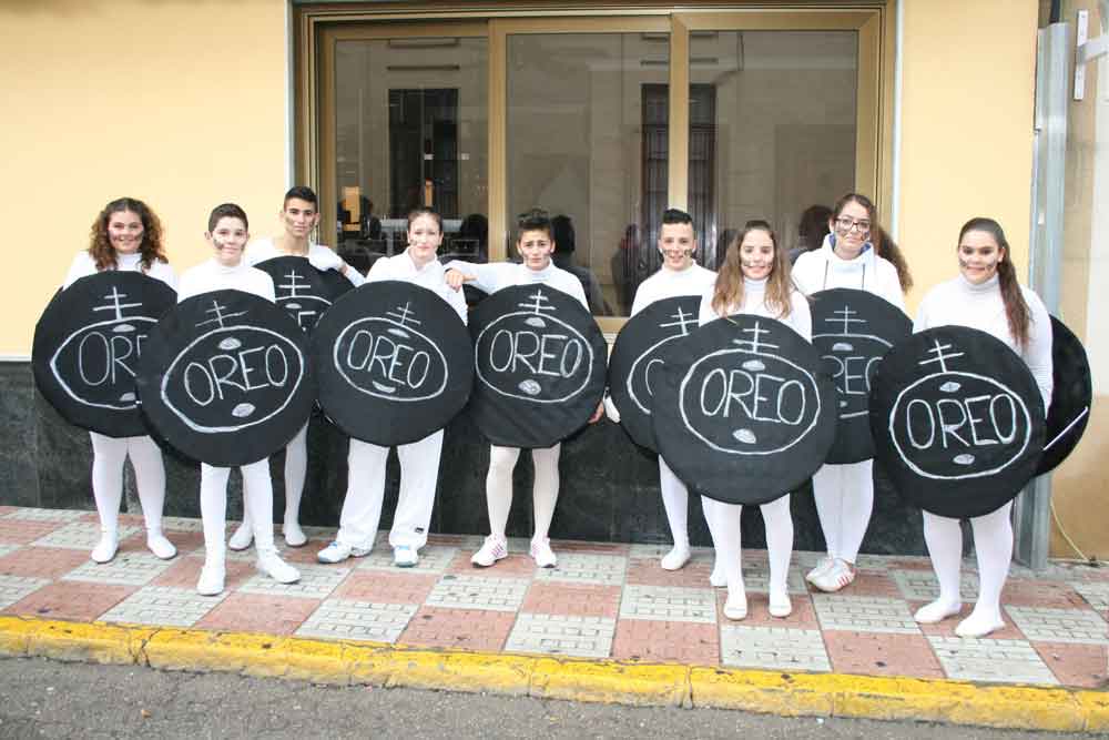 Pasacalles de carnaval en Pearroya Pueblonuevo