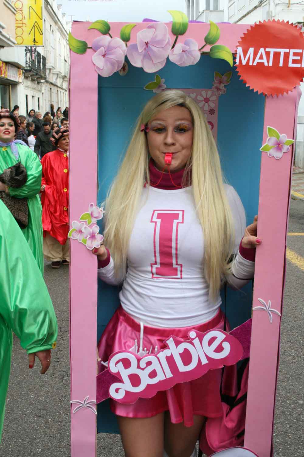 Pasacalles de carnaval en Pearroya Pueblonuevo