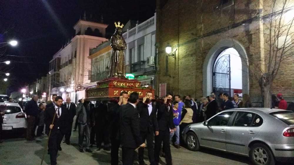 Va Crucis en Pearroya Pueblonuevo