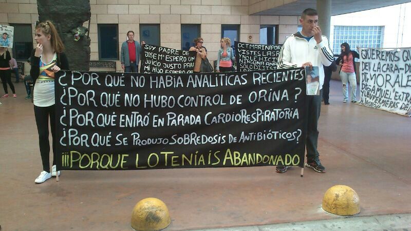 Protesta de familiares de pacientes fallecidos con la klebsiella