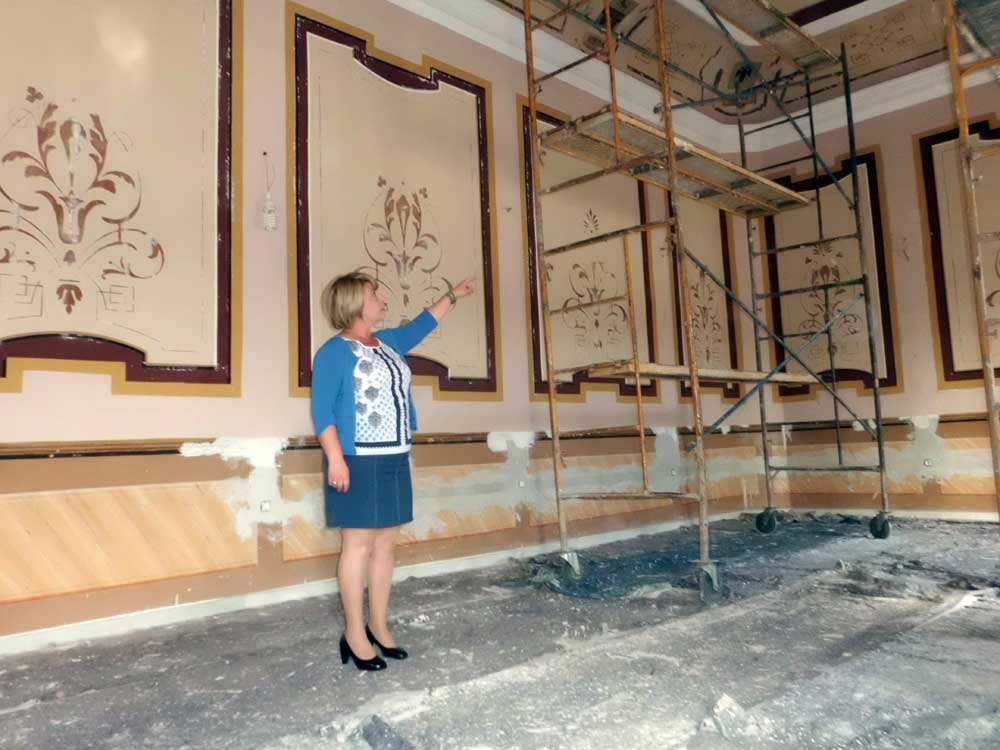 Recuperaci�n de las pinturas del sal�n de plenos