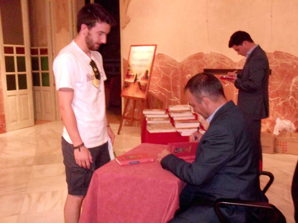 Jes�s S�nchez Adalid habla sobre `El camino moz�rabe` 