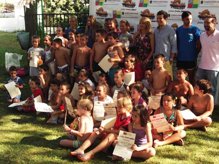 Clausura de los cursos de nataci�n 