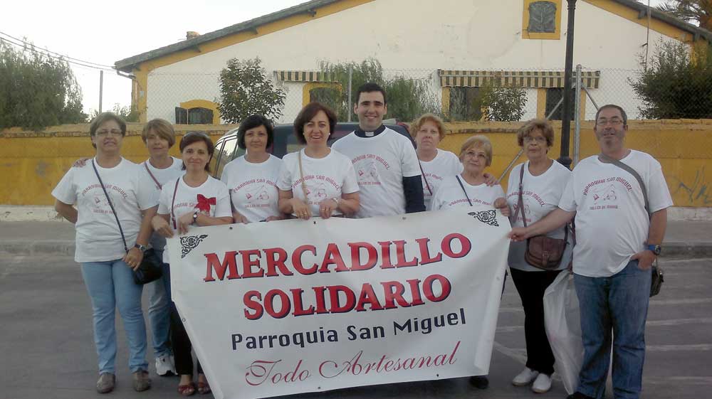 Mercadillo solidario de la Parroquia San Miguel