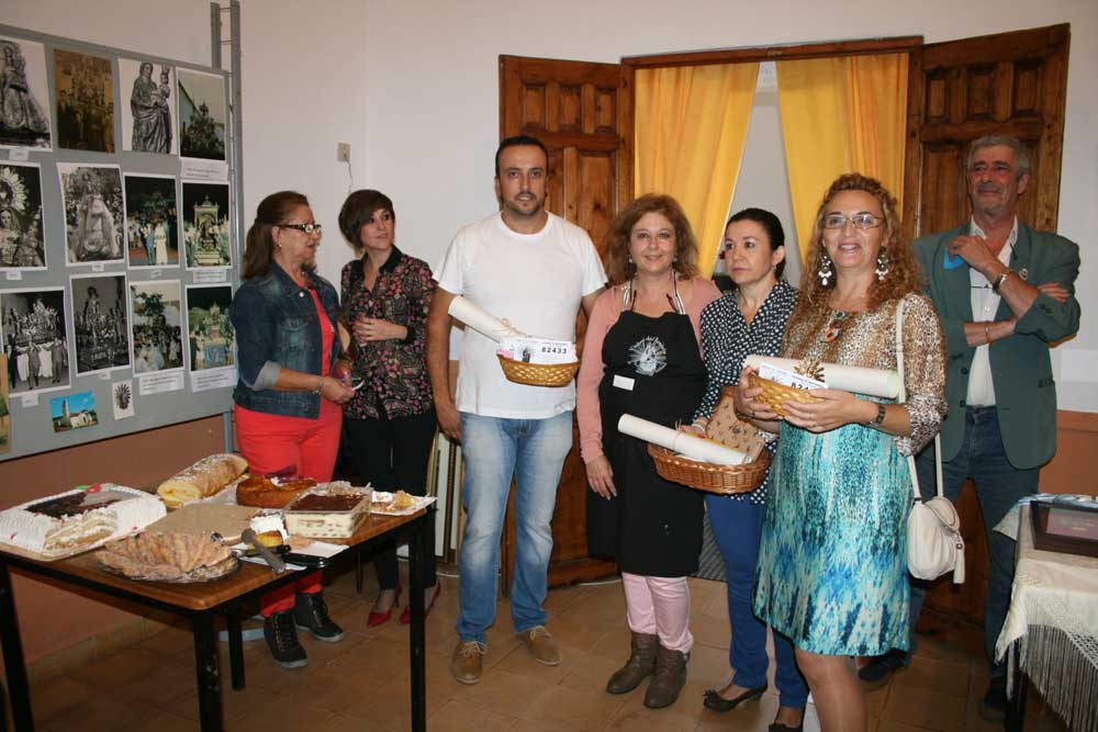 Exposicin cofrade y concurso de tartas