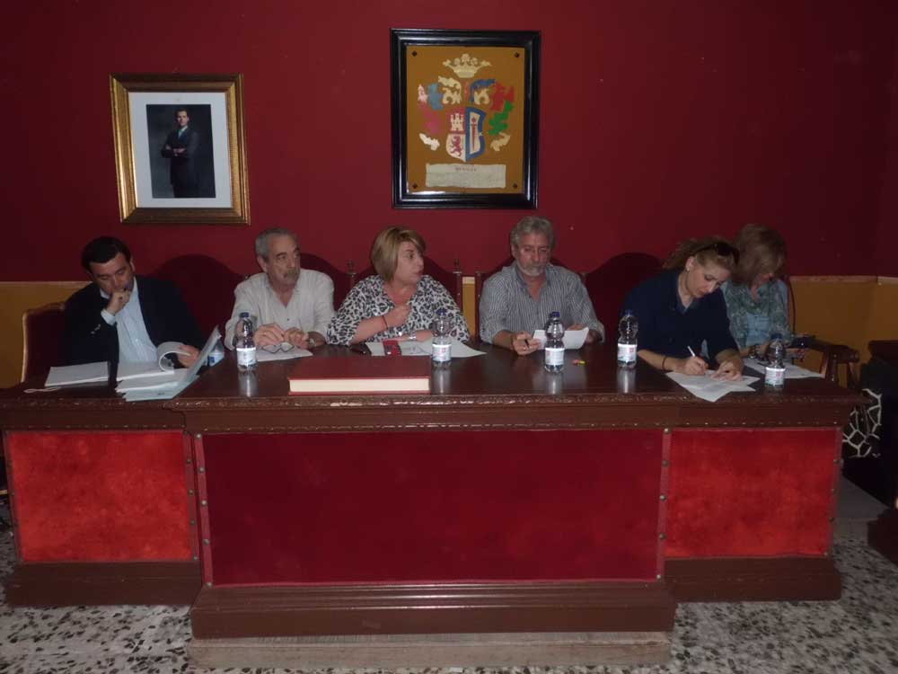 Rubio dice que quien debe dimitir es el portavoz socialista