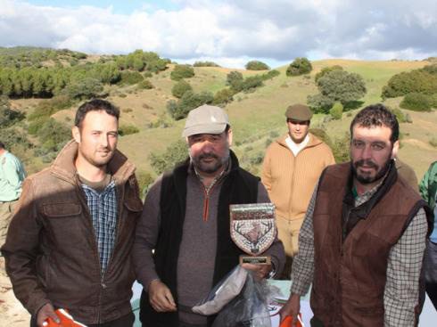 ngel Manuel Len Romero, a la derecha