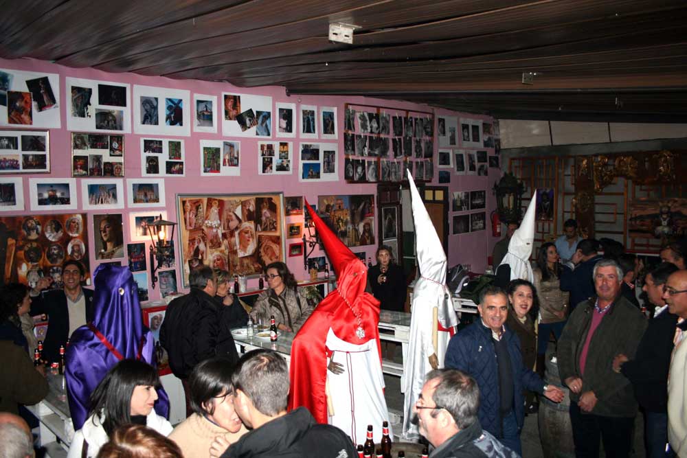 Inaugurado el Rincn Cofrade El Patio 