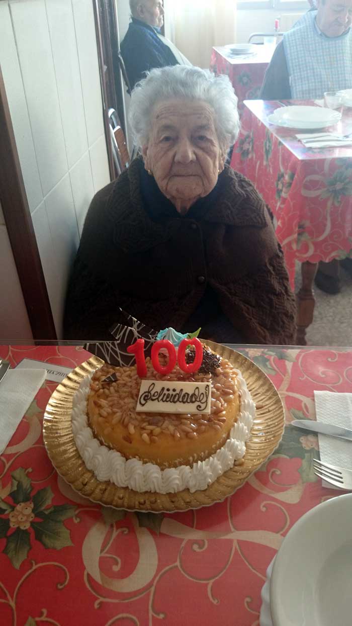 Cumplea�os centenario de Isabel Ruiz Vera