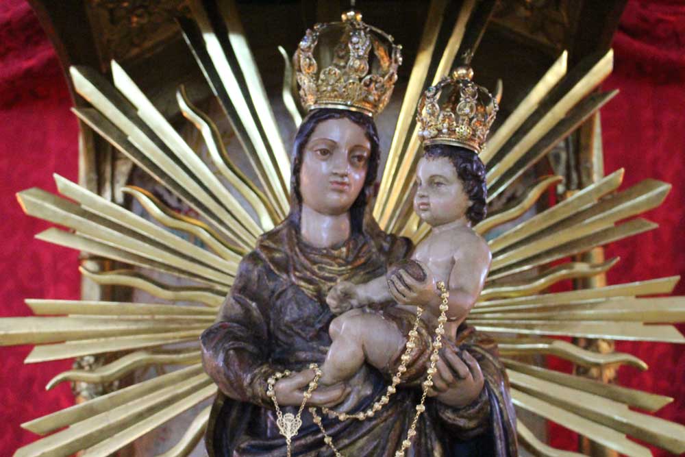 Presentacin de los nios a Ntra. Sra. del Rosario