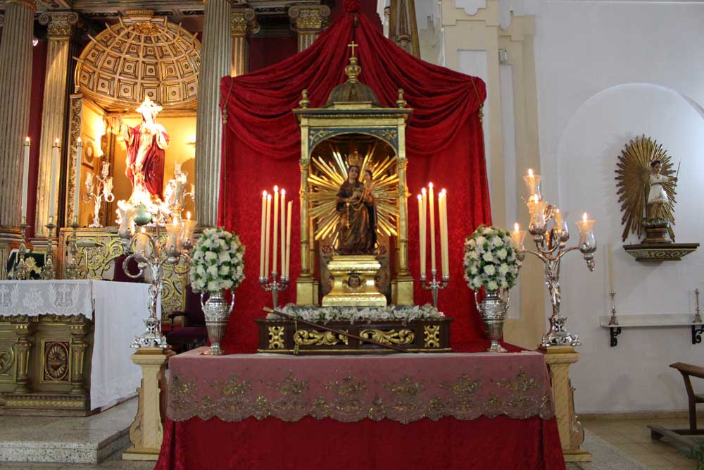 Presentacin de los nios a Ntra. Sra. del Rosario